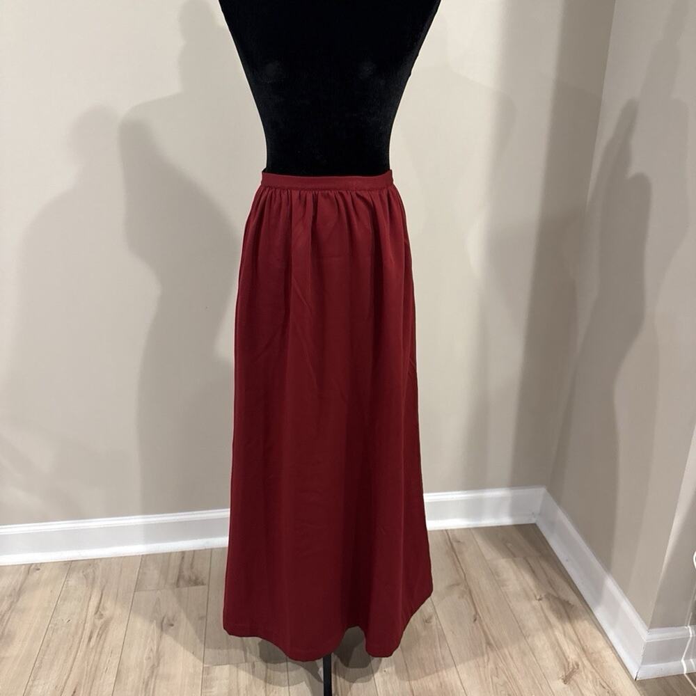 Vintage Women's Burgundy Long Maxi Skirt
